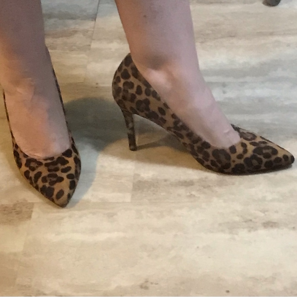 Cheetah print heels by Marypaz NWOT